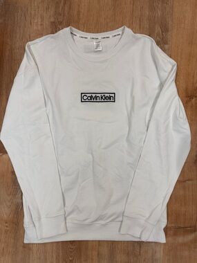 Calvin Klein White Crewneck Sweatshirt with Black Logo Patch